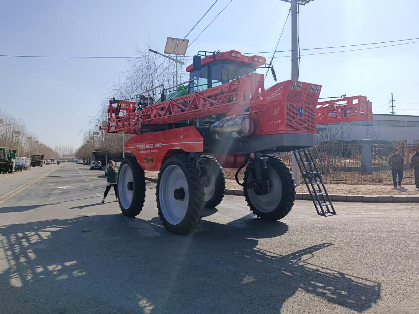 華璽3WPZ-3000自走式噴桿噴霧機玉米打藥機廠家