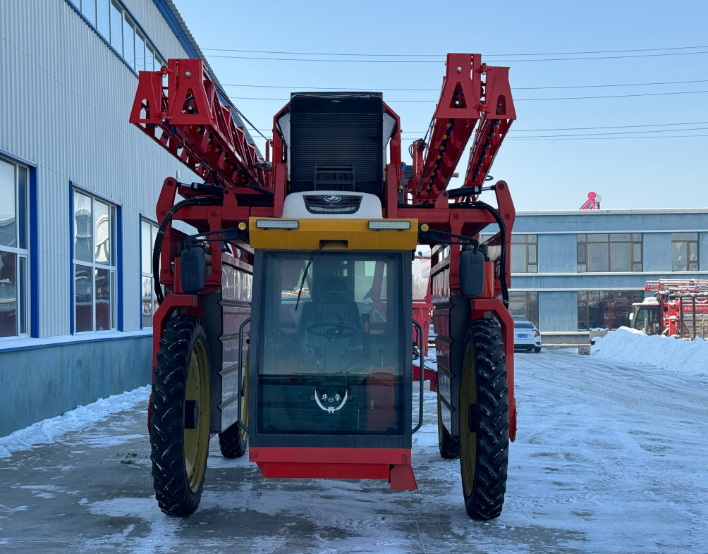 華璽3WPZ-3000GH自走式玉米噴藥機高架打藥機廠家